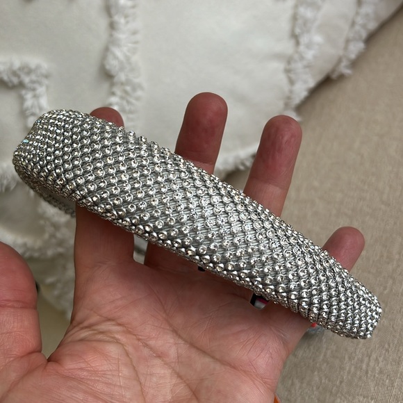 KURT GEIGER VERY SPARKLY CRYSTAL HEADBAND Silver - Picture 14 of 17